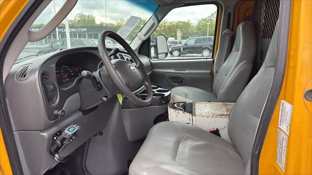 2008 Ford E-350 Super Duty Commercial