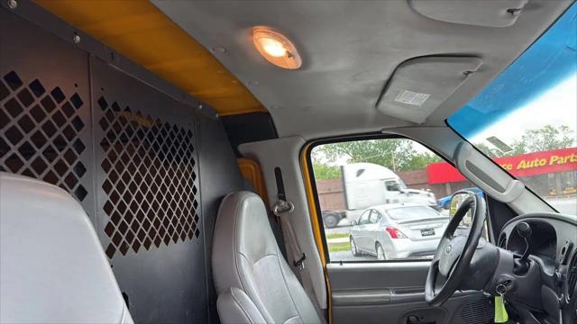 2008 Ford E-350 Super Duty Commercial