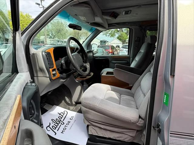 1998 Chevrolet Van G1500
