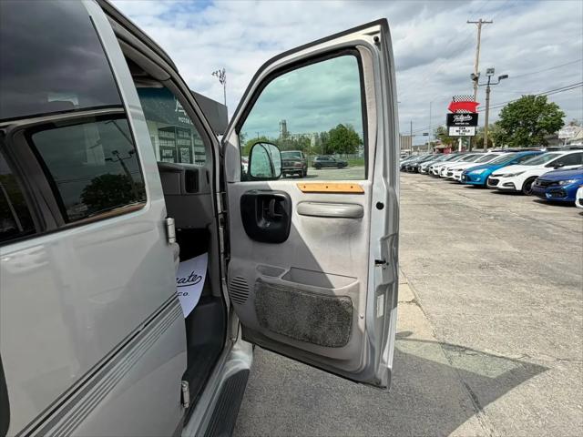 1998 Chevrolet Van G1500