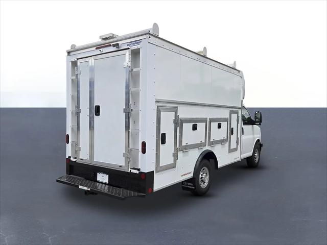 2025 Chevrolet Express Cutaway 4500 Van