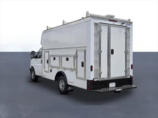 2025 Chevrolet Express Cutaway 4500 Van
