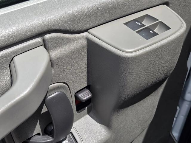 2025 Chevrolet Express Cutaway 4500 Van