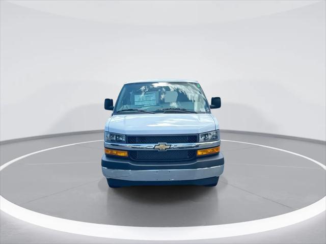 2026 Chevrolet Express Cargo Van 2500 Regular Wheelbase, WT, RWD