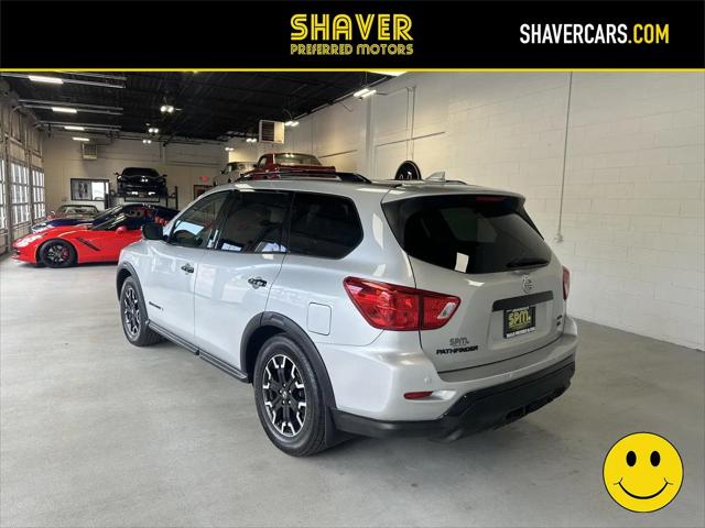 2019 Nissan Pathfinder SL