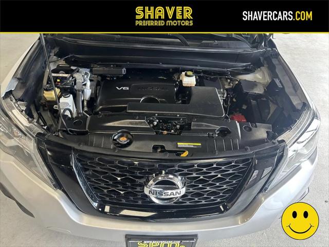 2019 Nissan Pathfinder SL