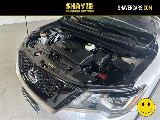 2019 Nissan Pathfinder SL