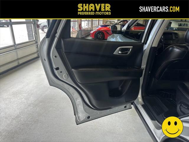 2019 Nissan Pathfinder SL