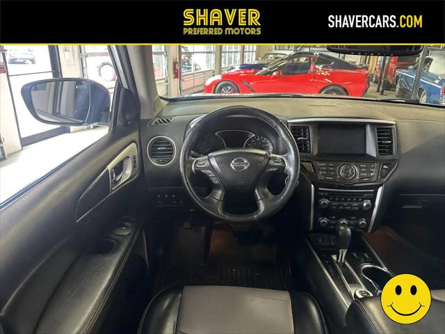 2019 Nissan Pathfinder SL