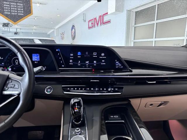 2023 Cadillac Escalade ESV 4WD Premium Luxury