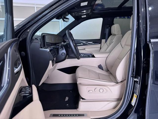 2023 Cadillac Escalade ESV 4WD Premium Luxury
