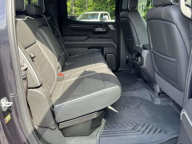 2024 GMC Sierra 1500 4WD Crew Cab Short Box AT4X