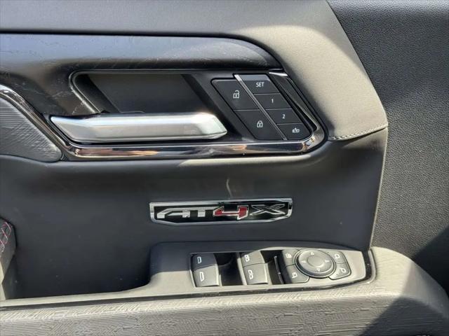 2024 GMC Sierra 1500 4WD Crew Cab Short Box AT4X