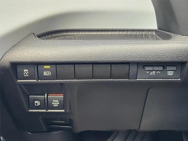 2025 Toyota Sienna LE