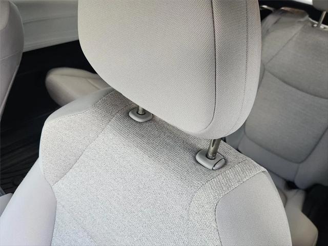 2025 Toyota Sienna LE