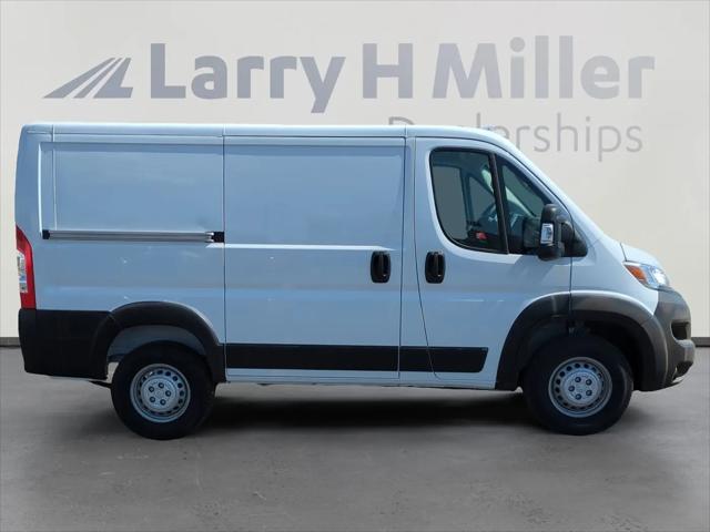 2025 Ram ProMaster Cargo Van Tradesman Low Roof 118" WB w/Pass Seat