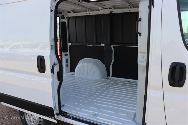 2025 Ram ProMaster Cargo Van Tradesman Low Roof 118" WB w/Pass Seat