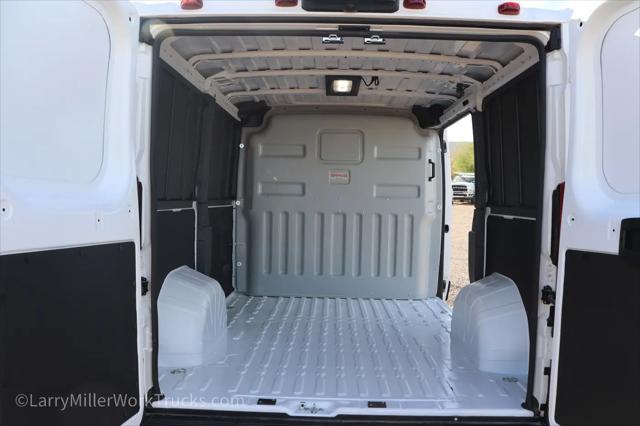 2025 Ram ProMaster Cargo Van Tradesman Low Roof 118" WB w/Pass Seat
