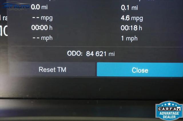 2023 Volvo XC40 B5 Plus Dark Theme