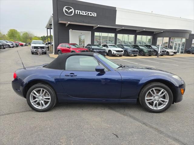 2011 Mazda MX-5 Sport