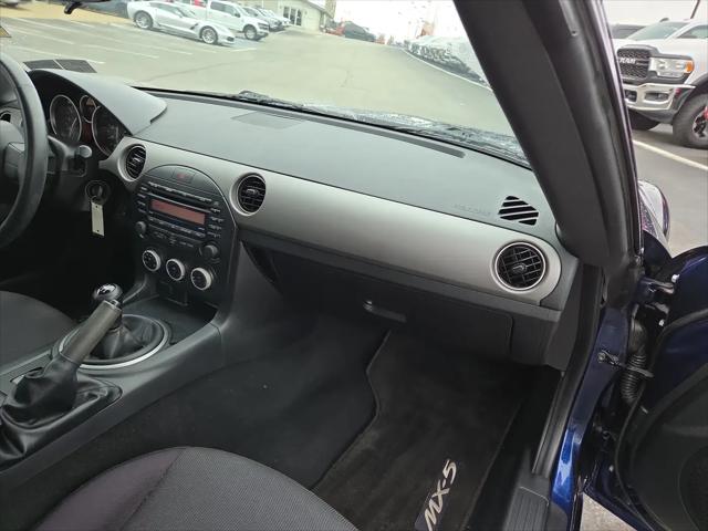 2011 Mazda MX-5 Sport