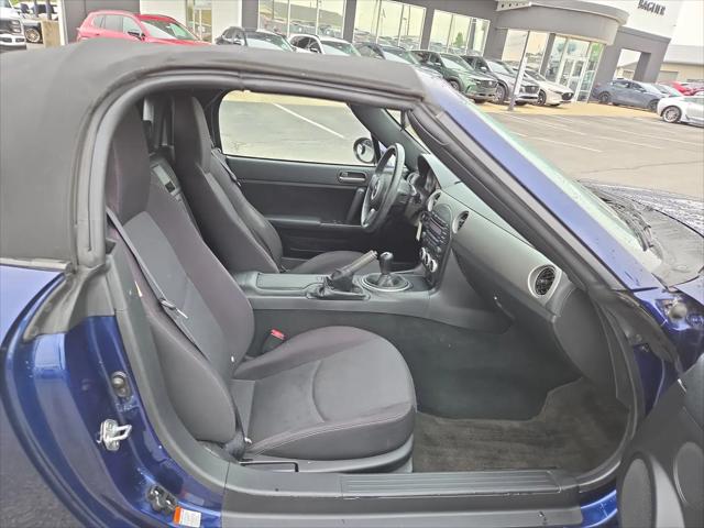 2011 Mazda MX-5 Sport