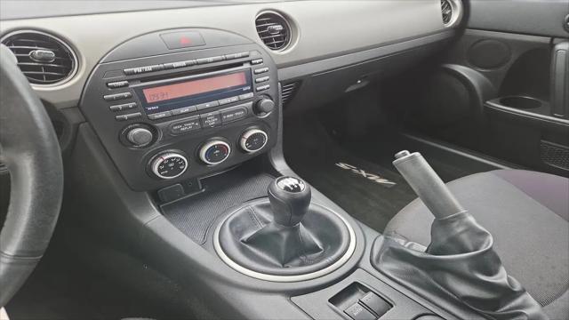 2011 Mazda MX-5 Sport
