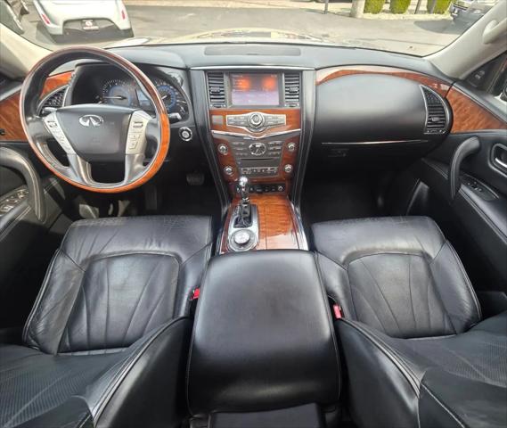2015 INFINITI QX80 Standard