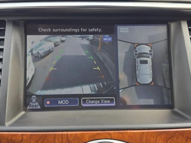 2015 INFINITI QX80 Standard