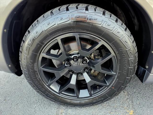 2015 INFINITI QX80 Standard