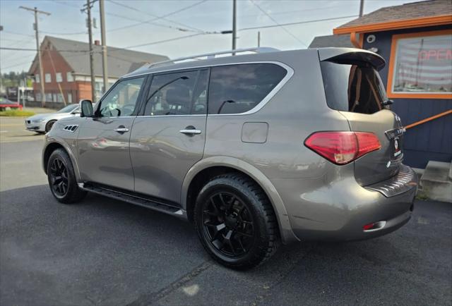 2015 INFINITI QX80 Standard