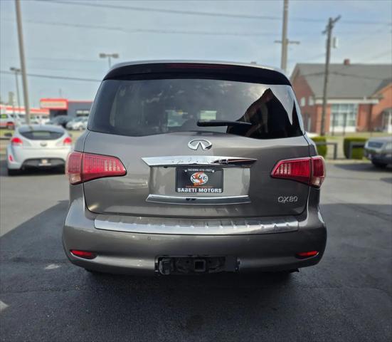 2015 INFINITI QX80 Standard