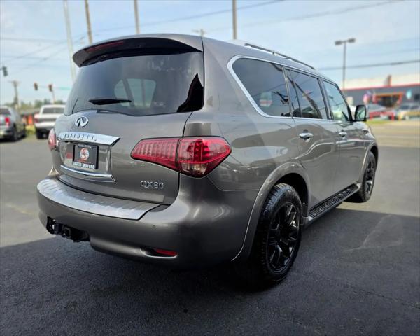 2015 INFINITI QX80 Standard