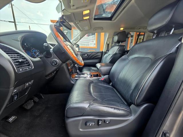 2015 INFINITI QX80 Standard