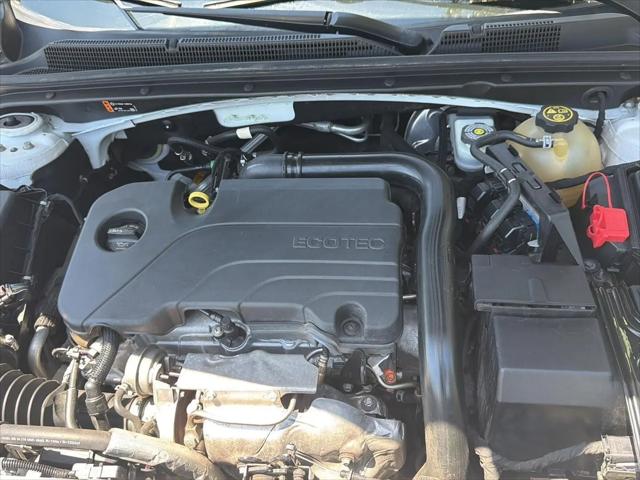 2022 Chevrolet Malibu FWD LT
