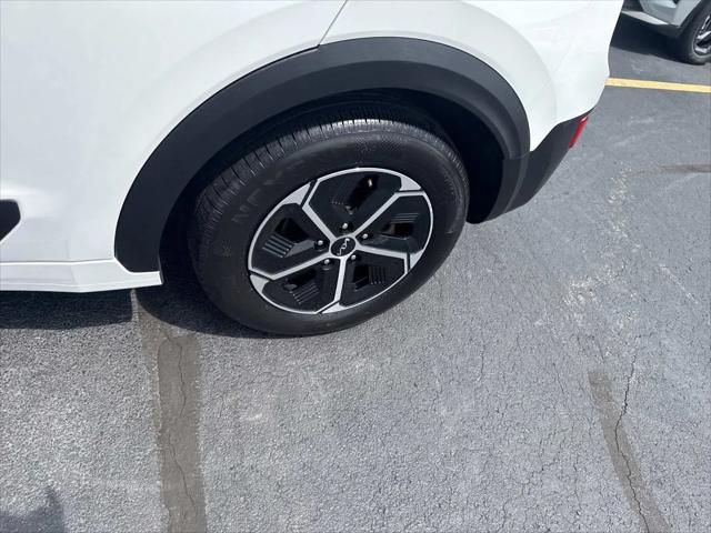 2023 Kia Niro EX