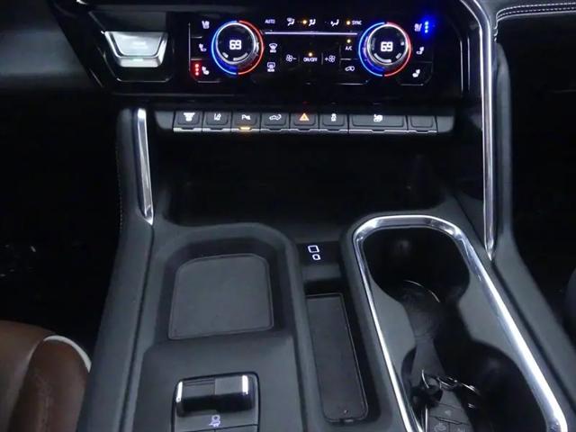 2025 GMC Sierra 3500HD 4WD Crew Cab Long Bed Denali Ultimate