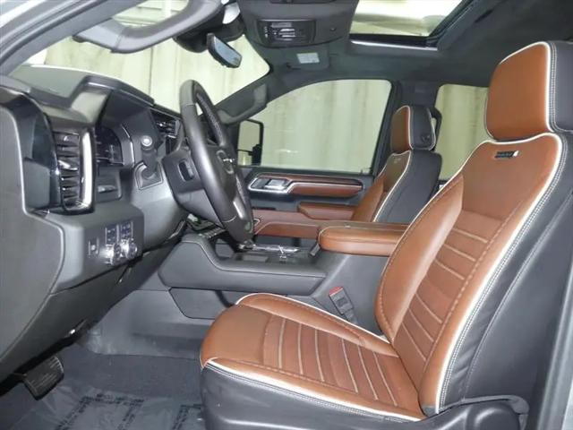 2025 GMC Sierra 3500HD 4WD Crew Cab Long Bed Denali Ultimate