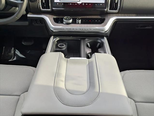 2026 Ford Expedition Max Platinum MAX