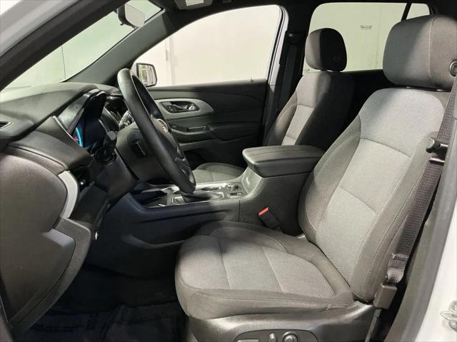 2023 Chevrolet Traverse AWD LT Cloth