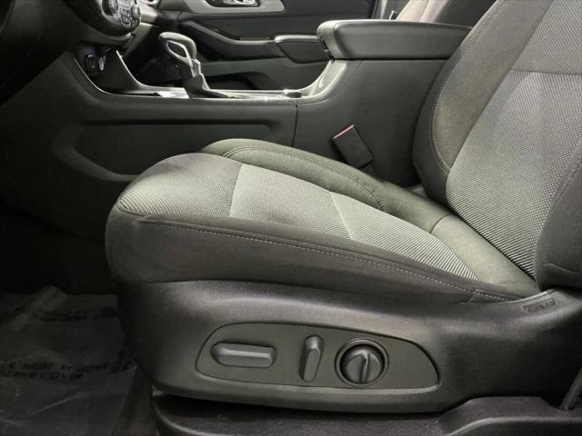 2023 Chevrolet Traverse AWD LT Cloth