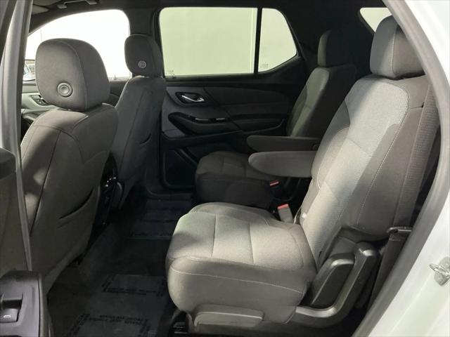 2023 Chevrolet Traverse AWD LT Cloth