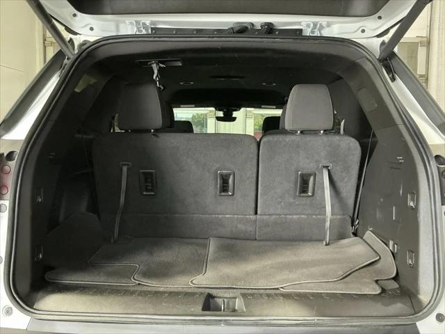 2023 Chevrolet Traverse AWD LT Cloth