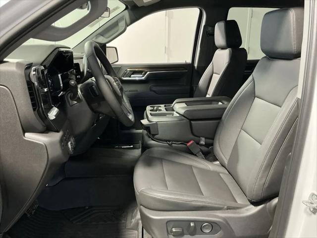 2026 Chevrolet Silverado 1500 4WD Crew Cab Standard Bed LT