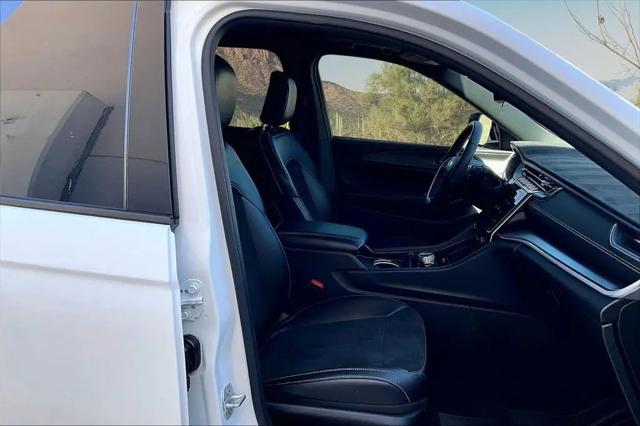 2024 Jeep Grand Cherokee L Altitude X 4x4