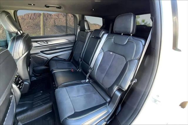 2024 Jeep Grand Cherokee L Altitude X 4x4