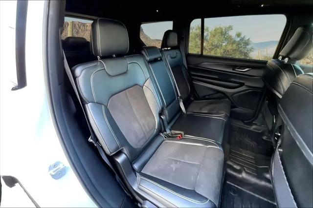 2024 Jeep Grand Cherokee L Altitude X 4x4