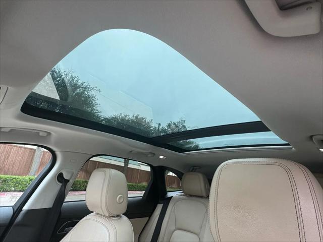 2017 Jaguar F-PACE 35t Prestige