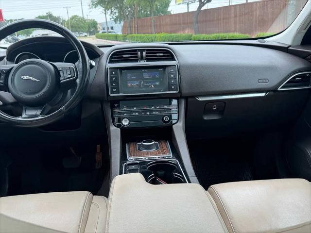 2017 Jaguar F-PACE 35t Prestige