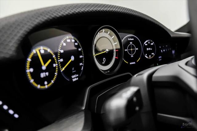 2023 Porsche 911 GT3 w/Touring Package